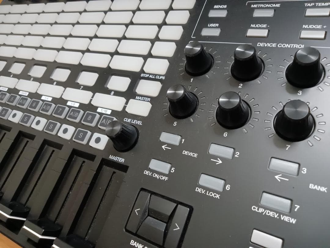 AKAI APC40 MKⅡ　中古　箱無し