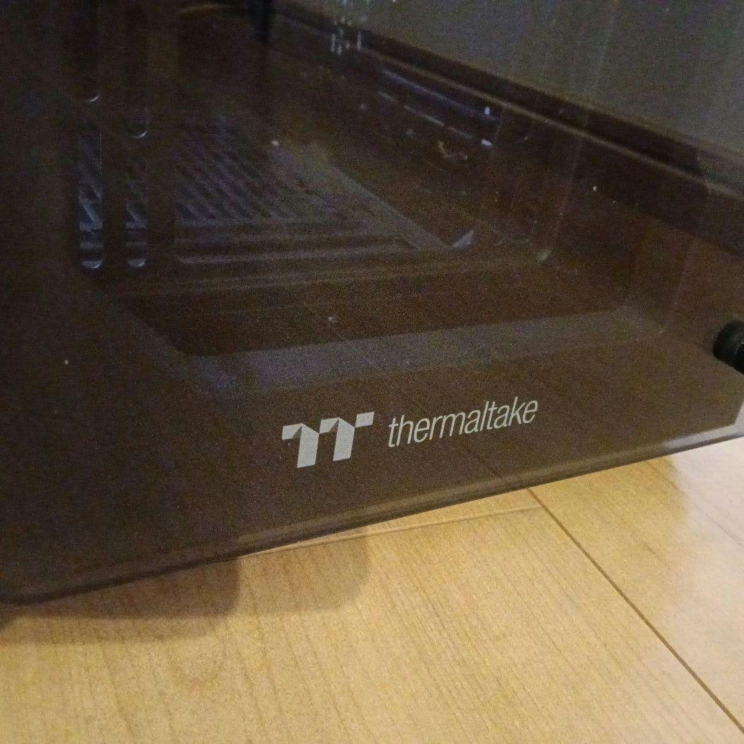 自作PC Thermaltake ガラスケース / GT1030 / ASUS