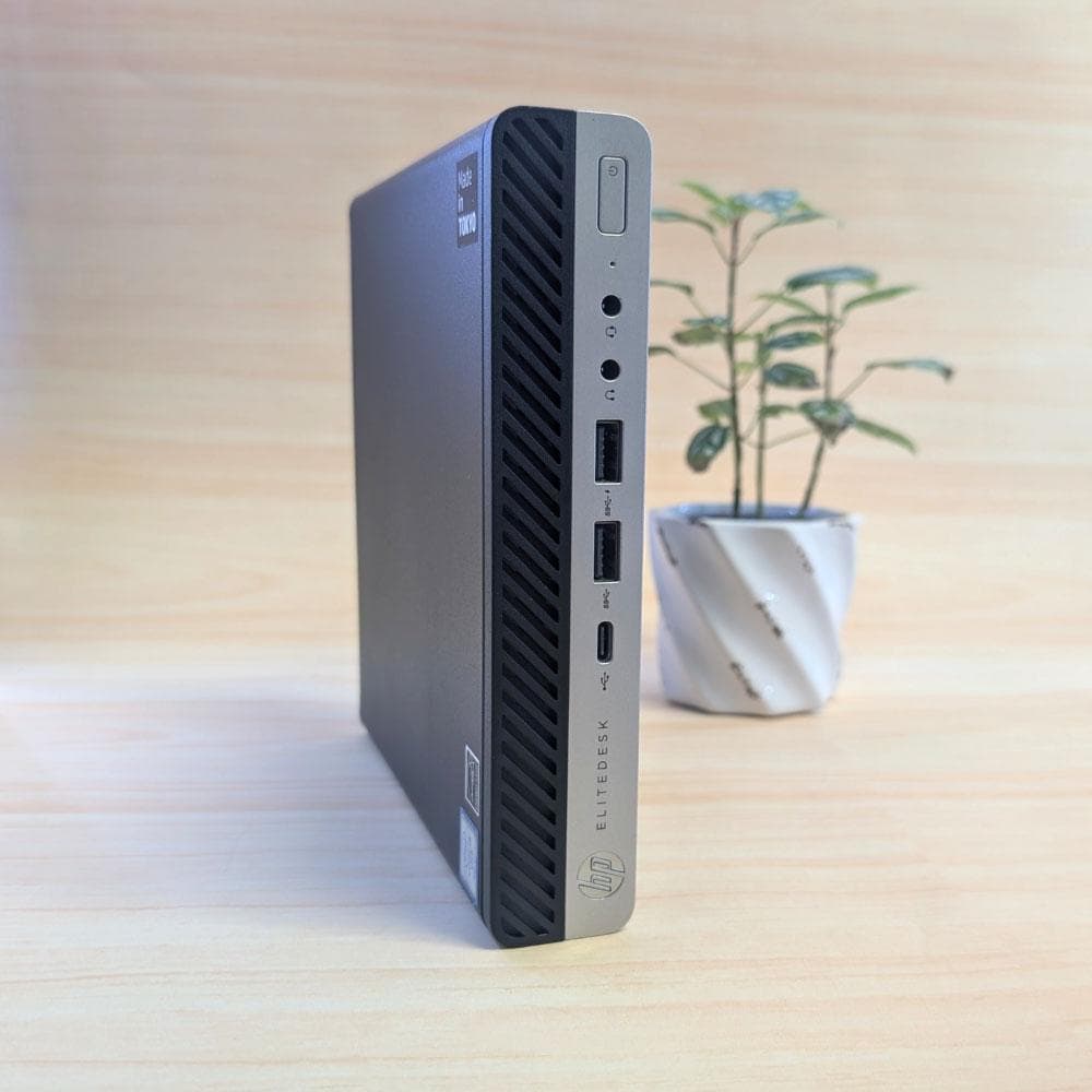 Core i5 第8世代／M.2 SSD 500GB　メモリ8G wifi搭載