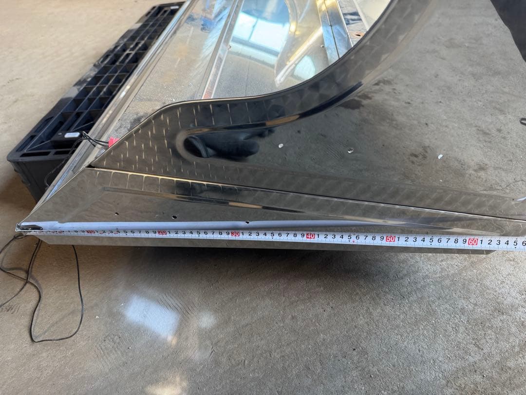 かっけさん専用　07エルフ フロントバイザー、バンパー