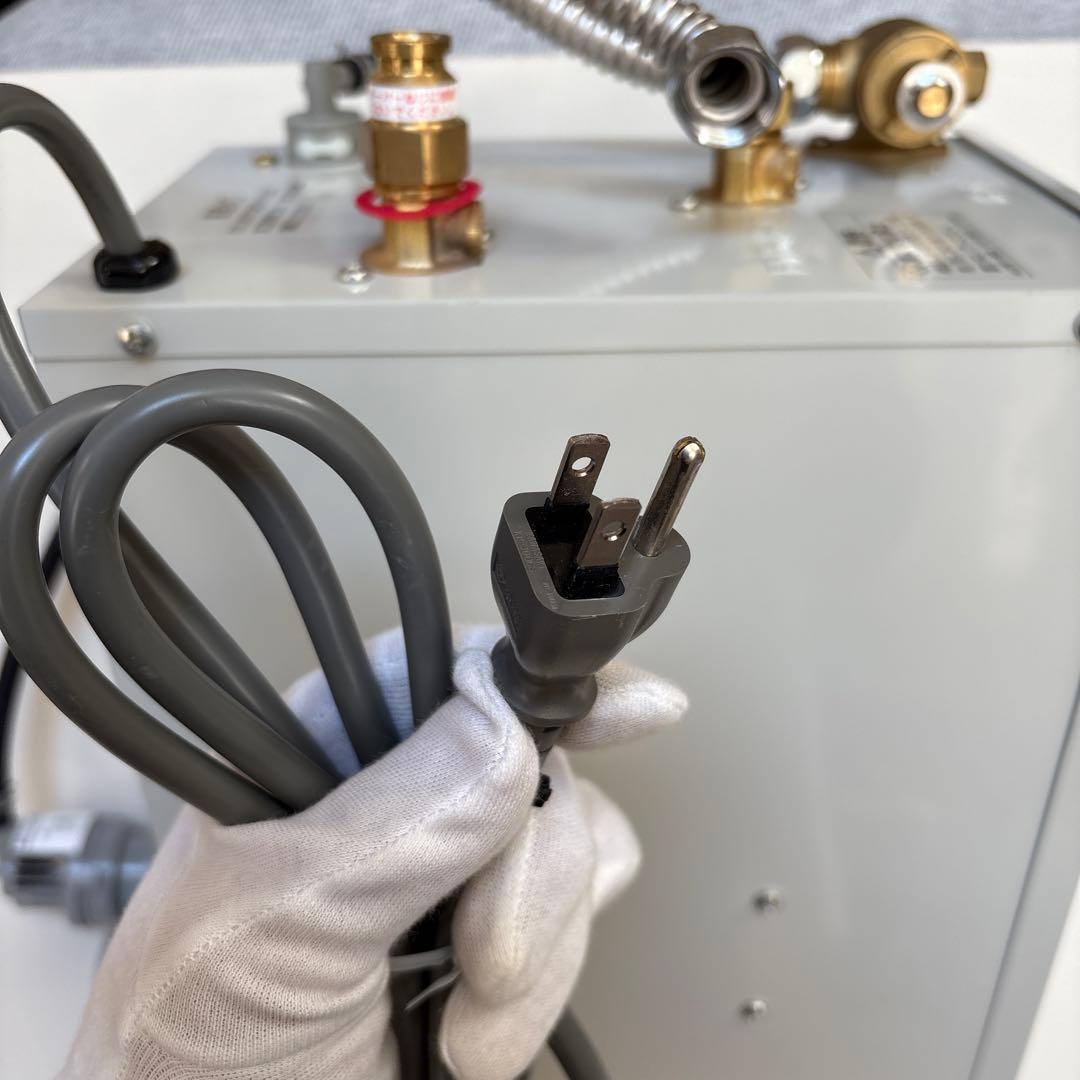 LIXIL 小型電気温水器　EHPN-CA 6S5 美品