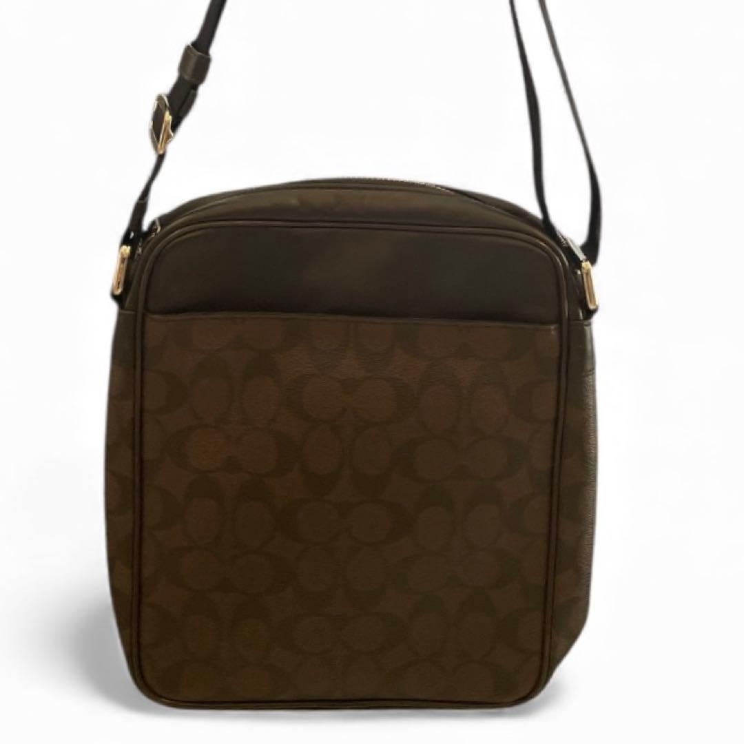 【未使用級】COACH　コーチ　ダークブラウン　ショルダーバッグ　シグネチャー