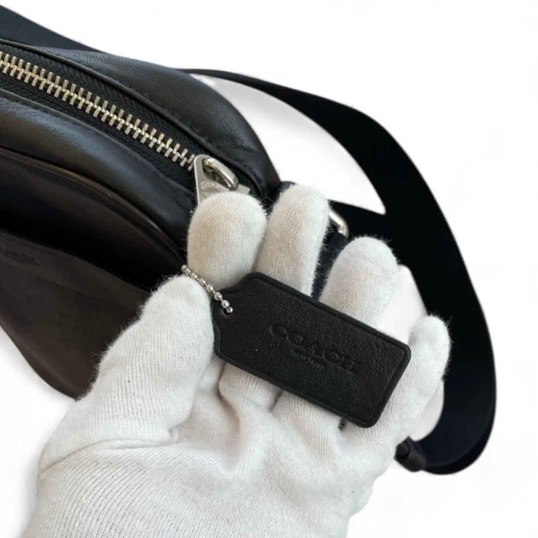 【未使用級】COACH　コーチ　ダークブラウン　ショルダーバッグ　シグネチャー