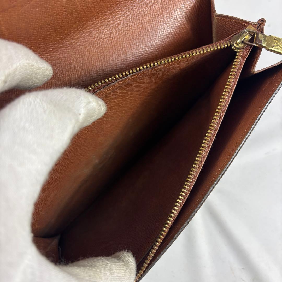 ルイヴィトン モノグラム ポルトフォイユ サラ 長財布 二つ折り財布