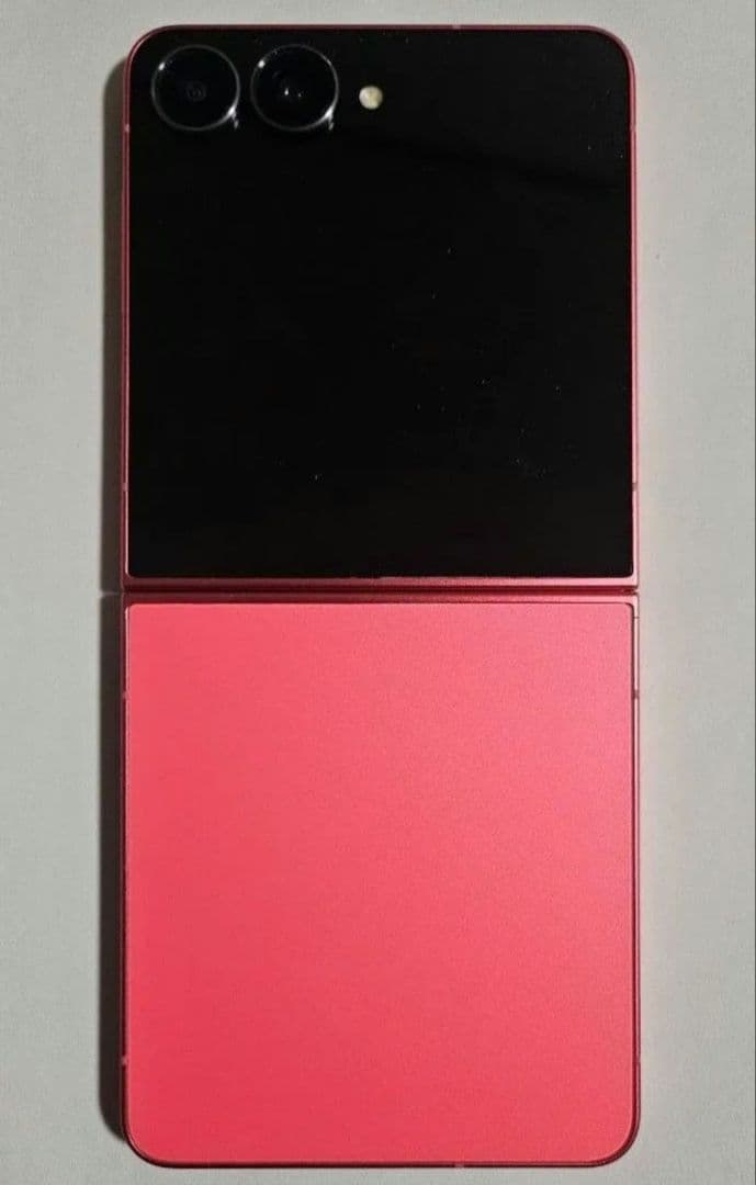 Galaxy Z Flip7 256GB SiMフリー 海外版 美品