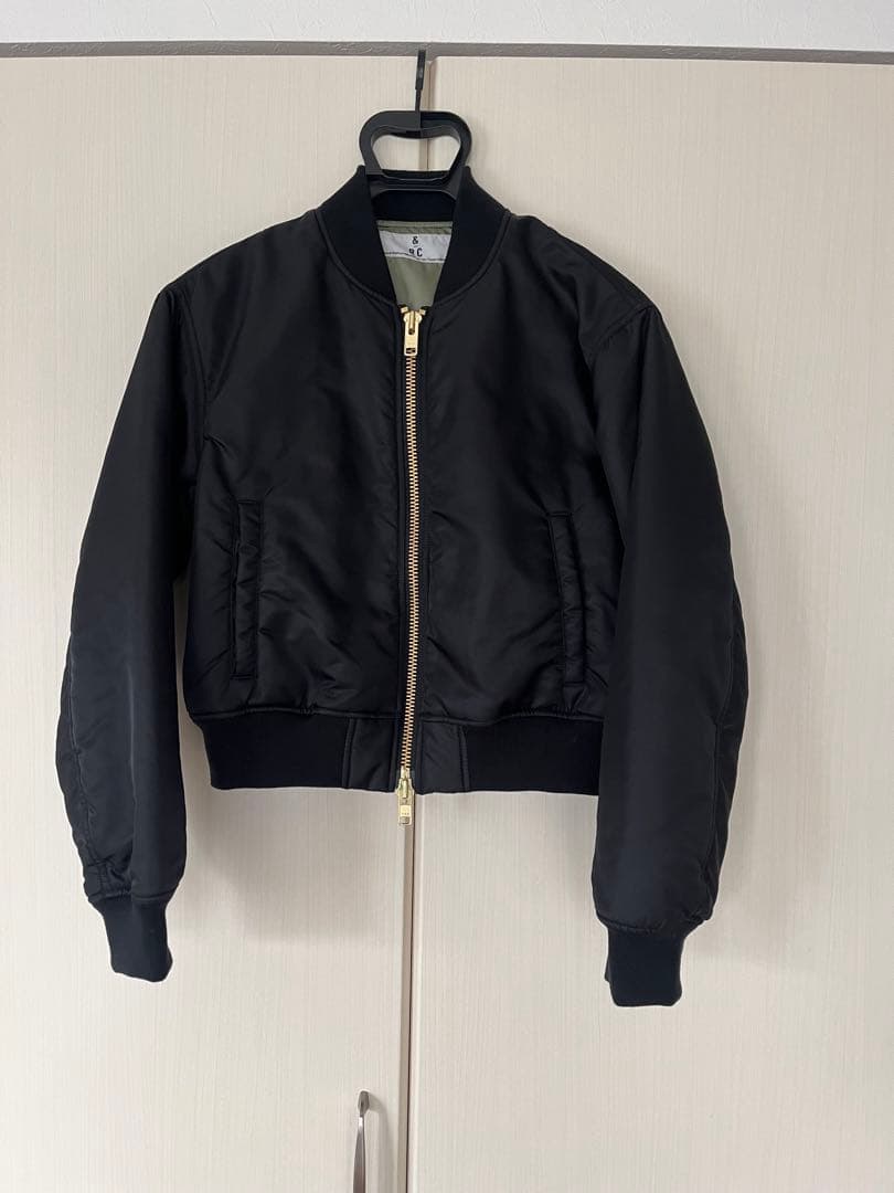 カレンソロジー　コンパクトARMYブルゾン