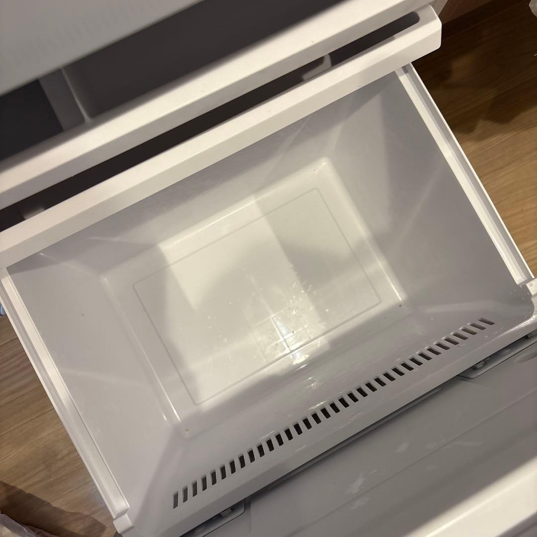 AQR-20P (W) ノンフロン冷凍冷蔵庫 200L