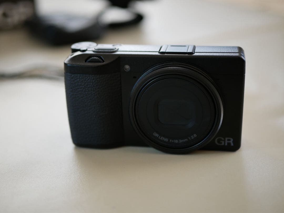 【ショット数8500程度】RICOH GR3【美品】オマケつき