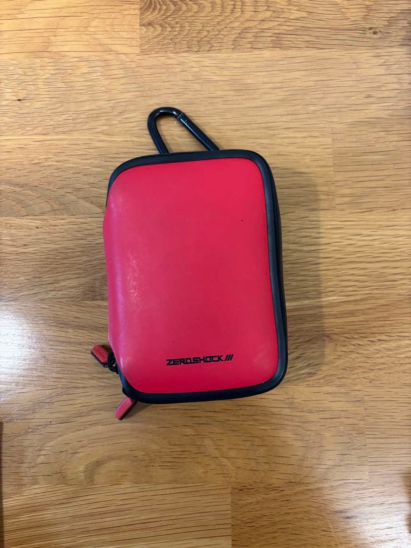 Nikon COOLPIX S570 本体と付属品