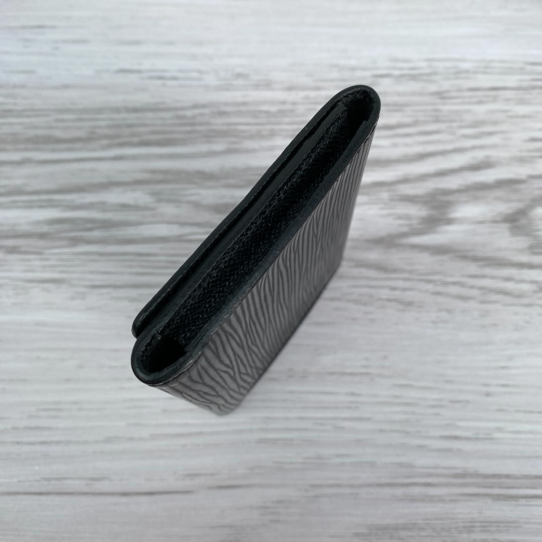 ◆Louis Vuitton ユニセックス エピレザー 名刺入れ　ブラック