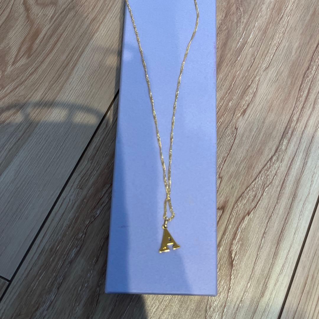 K18 イニシャルペンダント　A