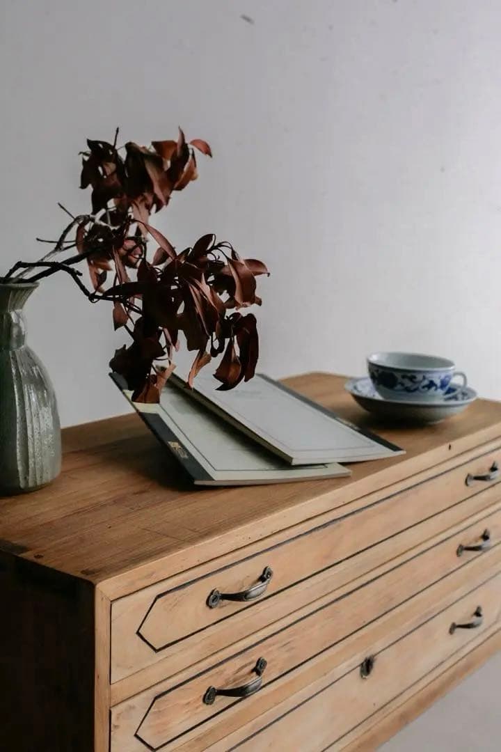 小引き出し　収納棚　飾り棚　収納箱 無垢材 テレビ台 小箪笥 古家具 古道具