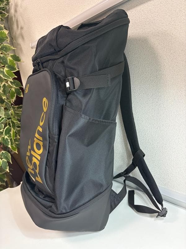 極美品☆new balance　ニューバランス　トップローディングバックパック