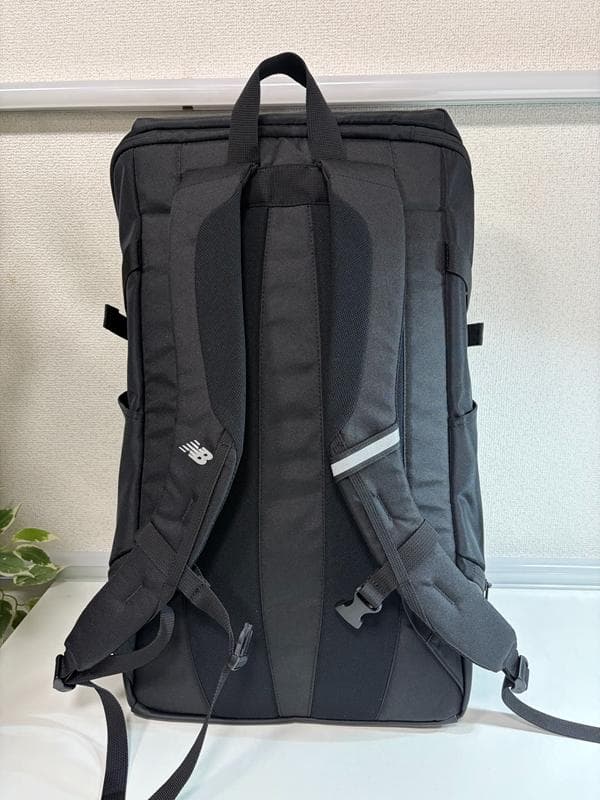 極美品☆new balance　ニューバランス　トップローディングバックパック