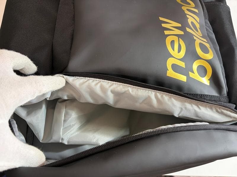 極美品☆new balance　ニューバランス　トップローディングバックパック