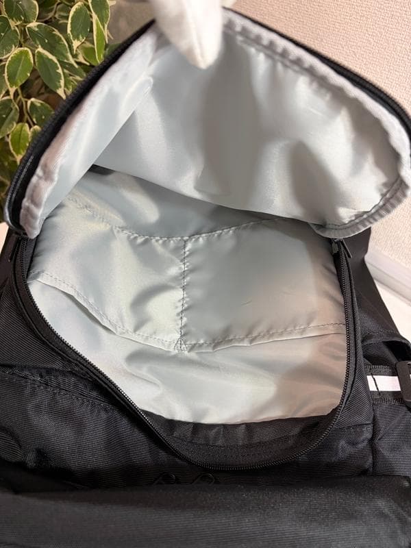 極美品☆new balance　ニューバランス　トップローディングバックパック