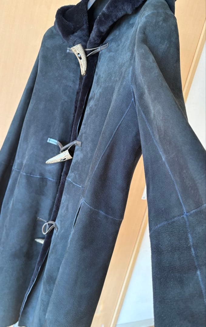 極美品/定価約28万】UNKNOWN 英国製 リアルムートン フーデッドコート