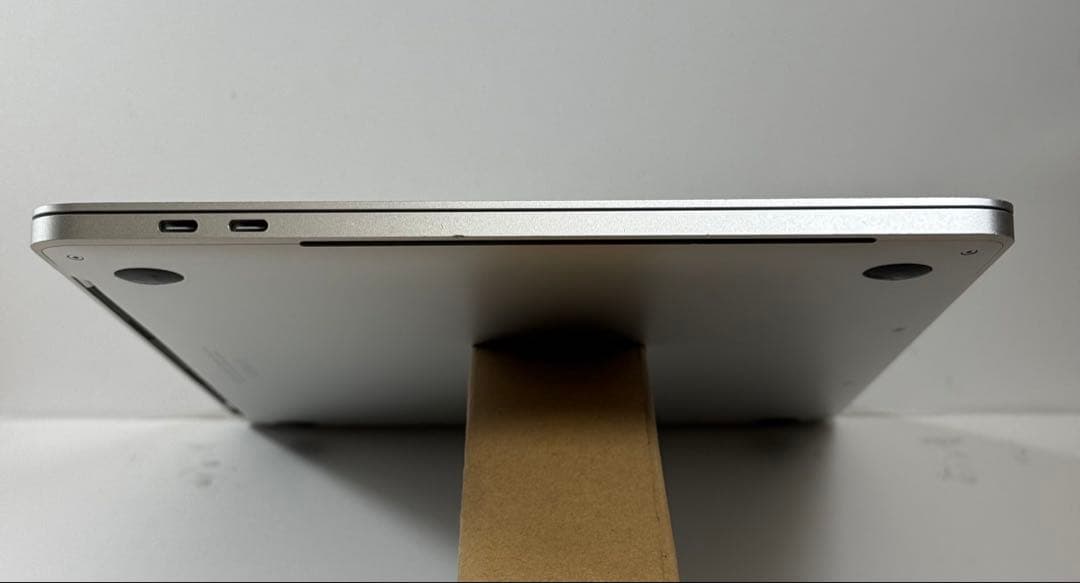 MacBook Pro 13（2016/2017)Touch Bar ジャンク品