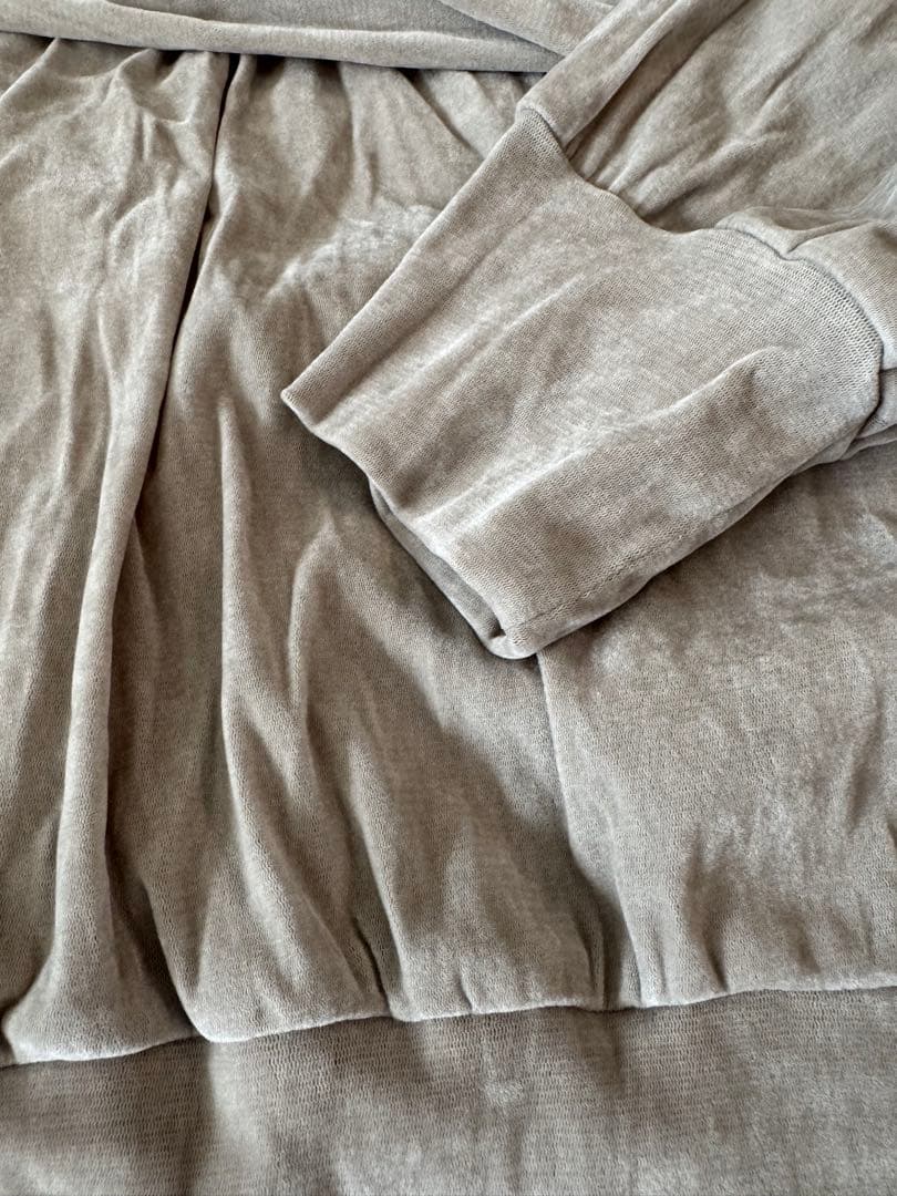 新品タグ付【YENN イエン】フロッキーチュールプルオーバー　ベージュ