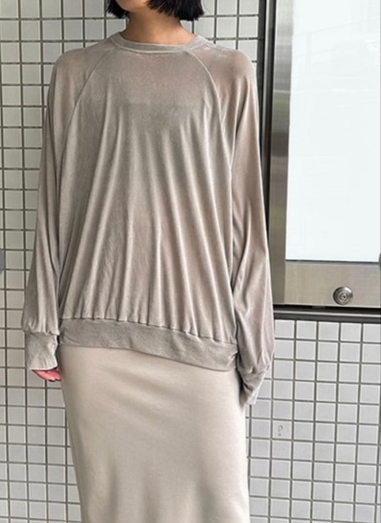 新品タグ付【YENN イエン】フロッキーチュールプルオーバー　ベージュ