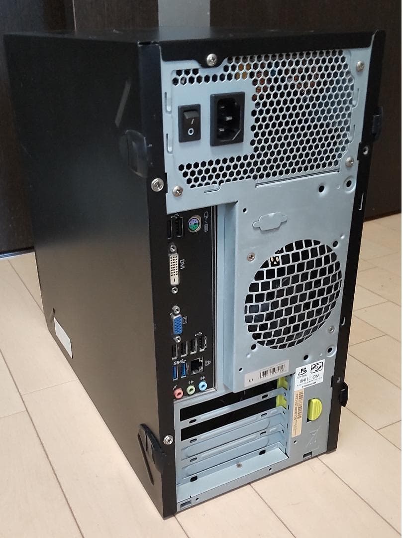 デスクトップ型PC　WIN11 i7 2600 ＋SSD＋HDD＋RAM8G