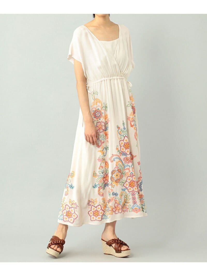 【極美品♡近年モデル】グレースコンチネンタル　カシュクール刺繍ワンピース　F