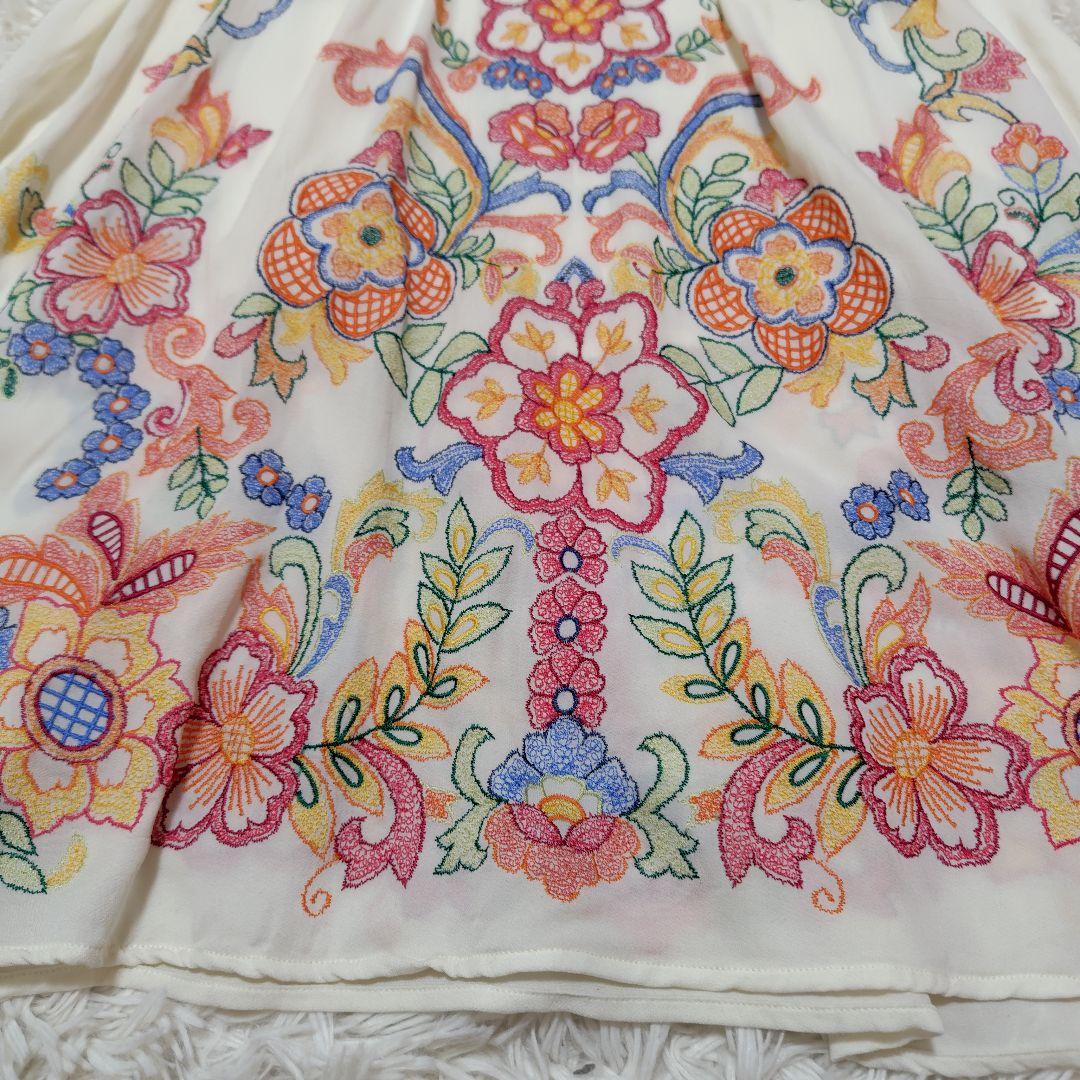 【極美品♡近年モデル】グレースコンチネンタル　カシュクール刺繍ワンピース　F