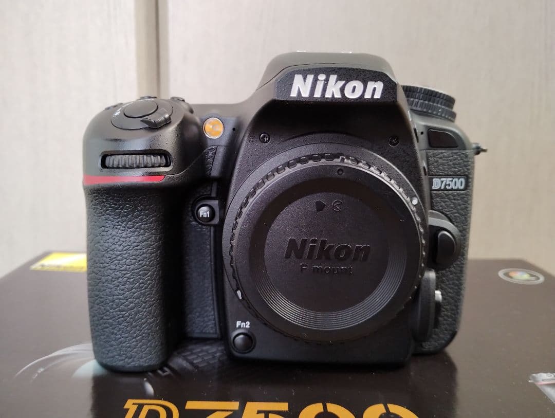 Nikon D7500 デジタル一眼レフカメラ ボディ