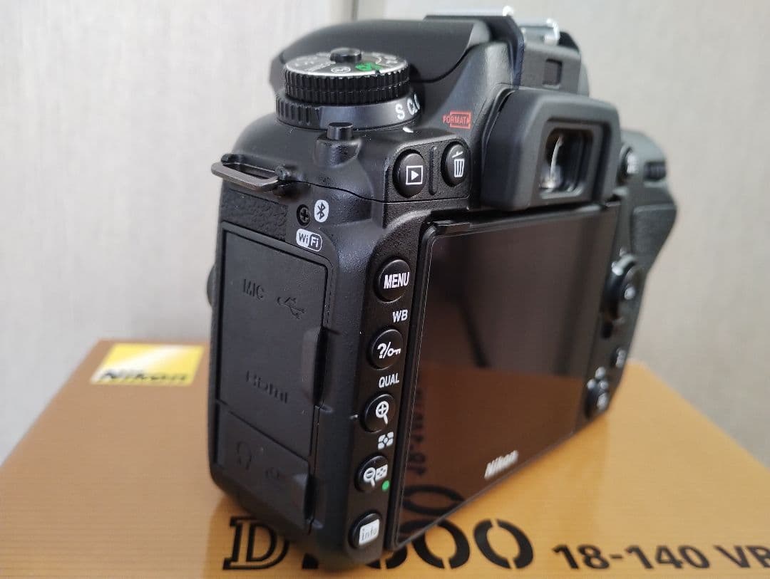 Nikon D7500 デジタル一眼レフカメラ ボディ