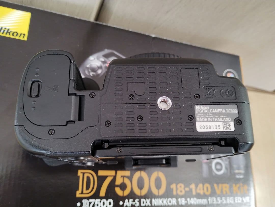 Nikon D7500 デジタル一眼レフカメラ ボディ
