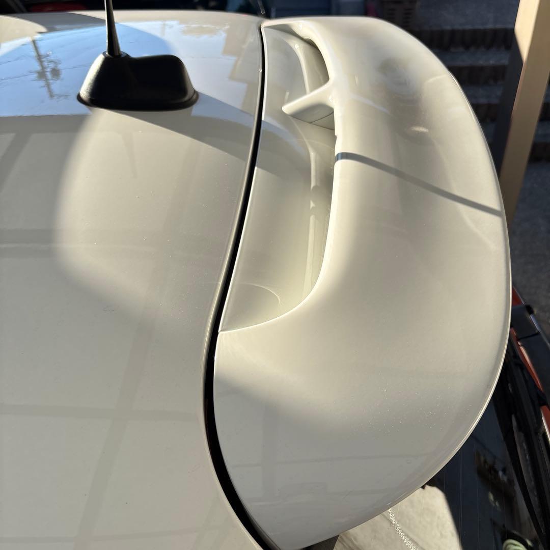  MINI R56 純正　ホワイト リアスポイラー ボルトオン