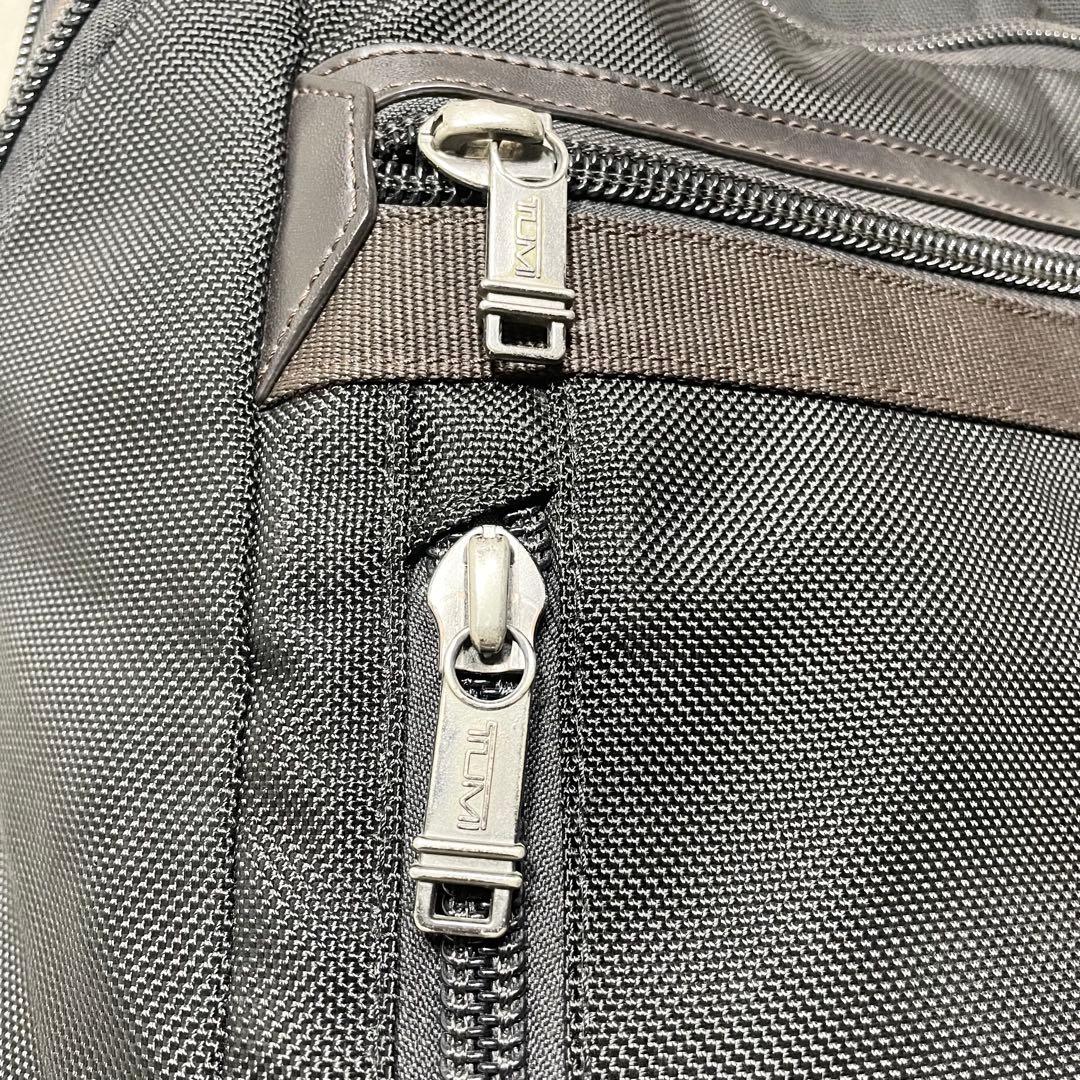 TUMI バッグバック ビジネスリュック メンズ Bertonan 黒 茶