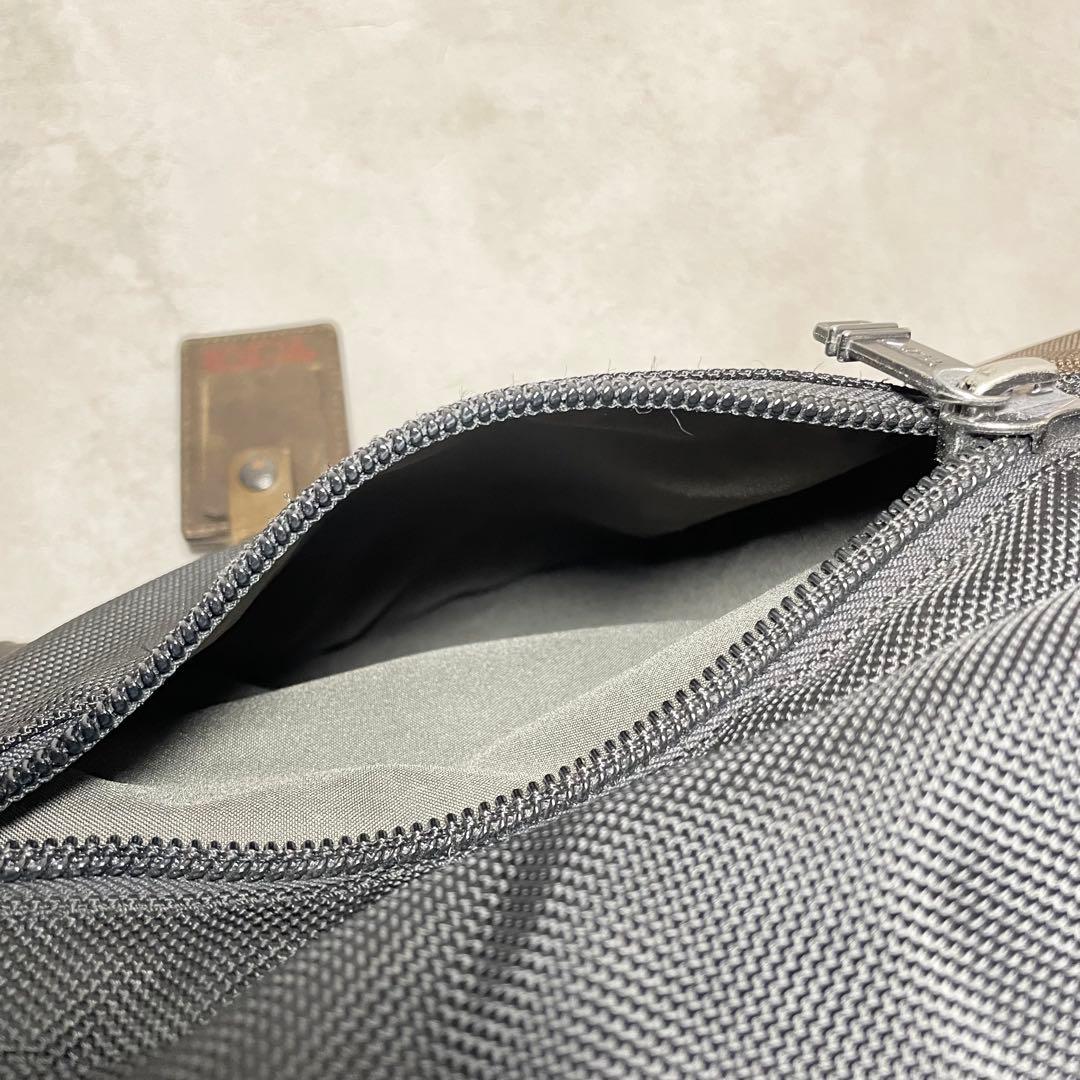 TUMI バッグバック ビジネスリュック メンズ Bertonan 黒 茶