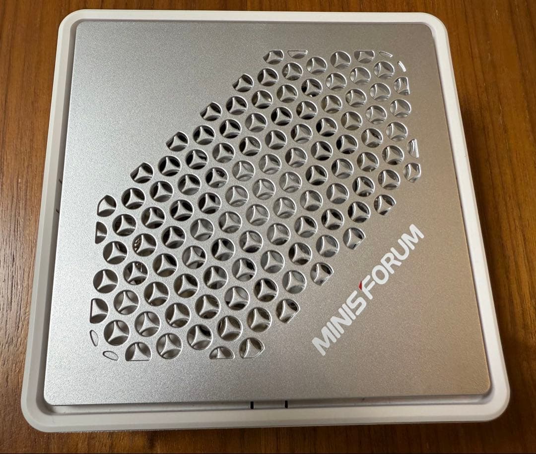 Minisforum EliteMini HM90 1TB メモリ32GB