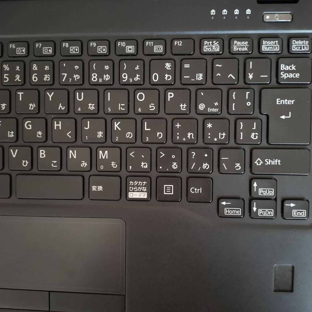 ♥希少レッド♥極軽LIFEBOOK 第8世代i5 8G SSD256G 高性能