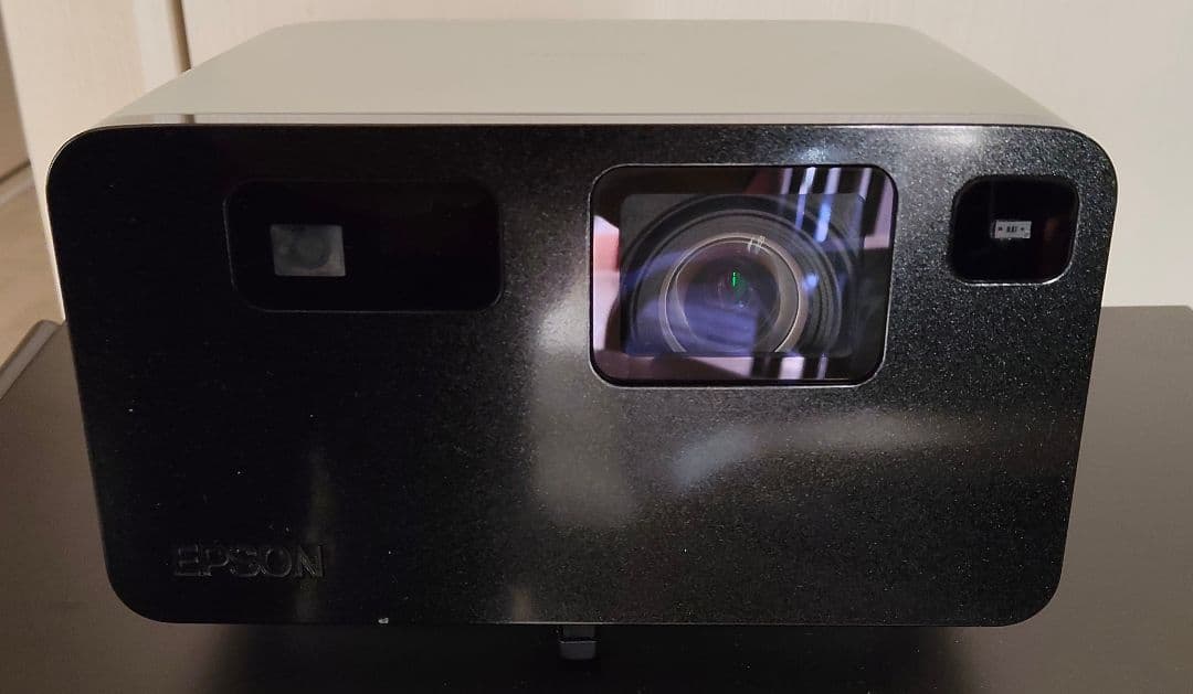 EPSONプロジェクター　ef21　スモークグリーン