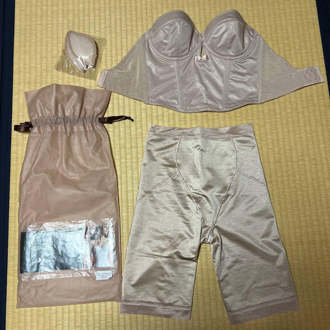 bridal bloom ショートビスチェ　ロングガードル　D70