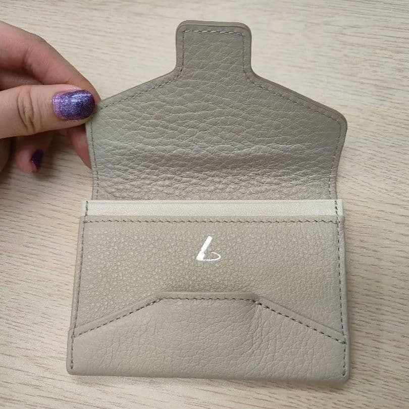 土屋鞄 TUCHIYA KABAN エンベロープカードケース クレイ色 本革