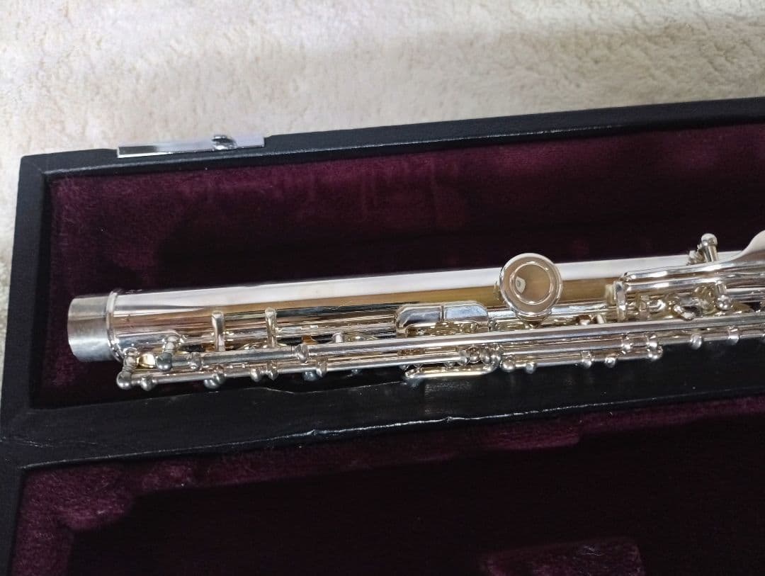ヤマハ YFL211 フルート　 Eメカ搭載ケース付き　初心者　極美品！