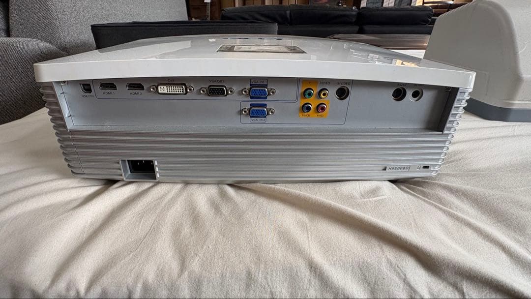 ⚪️acer プロジェクター 本体 希少