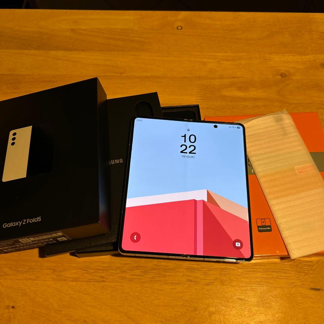 Samsung Galaxy Z Fold5 純正カバー　ペン付き 512G