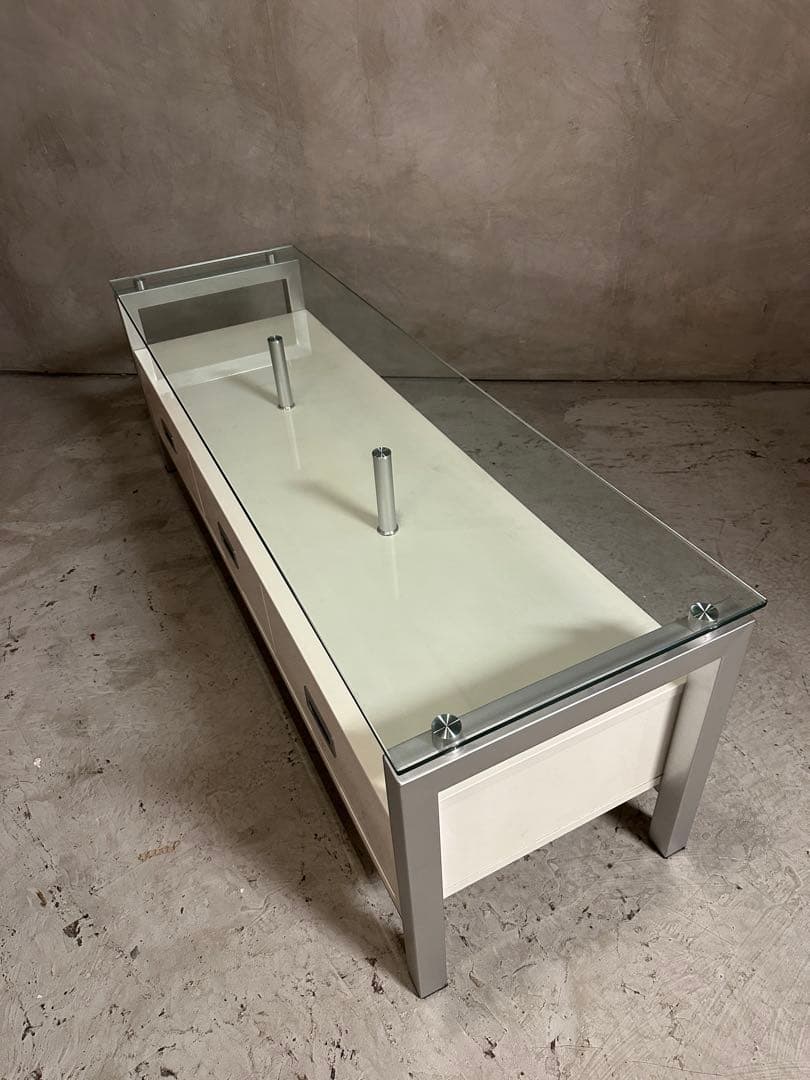 【東京都内23区配送無料】定価8万円　ニトリ　ガラス　ローボード　テレビ台　棚