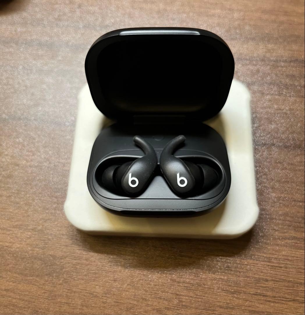 【期間限定 特別価格】Powerbeats fit 付属品完備