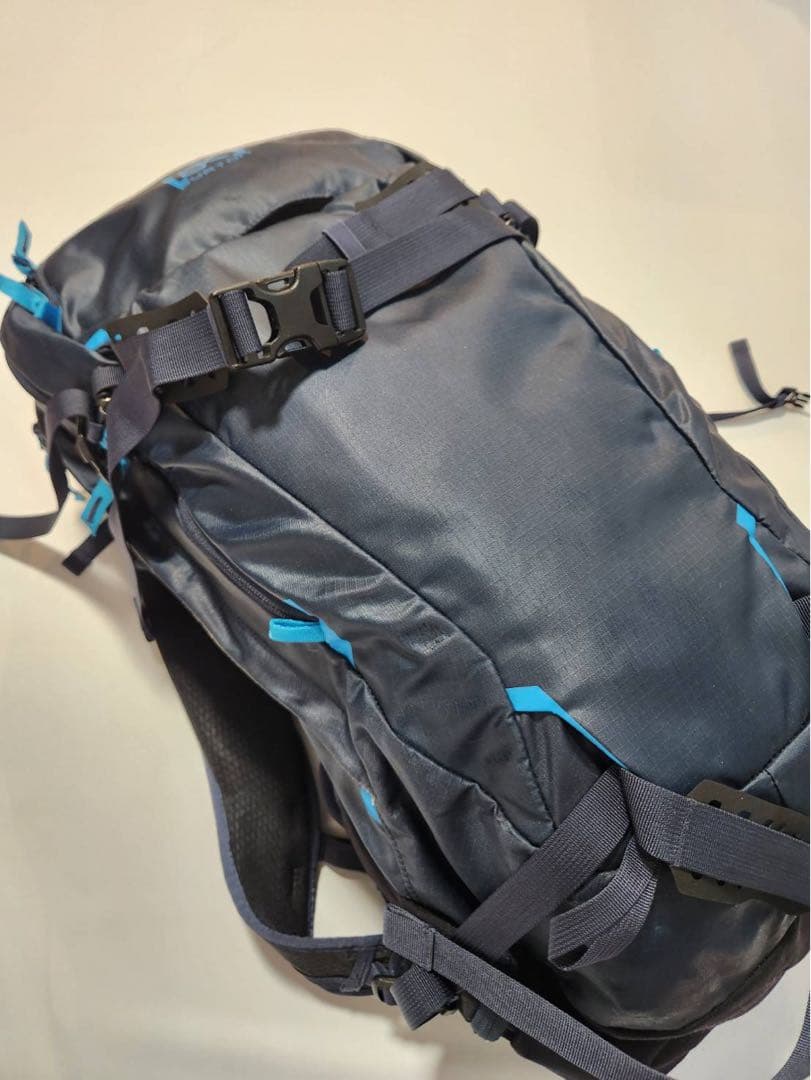 BURTONバートンak INCLINE30Lバックパック