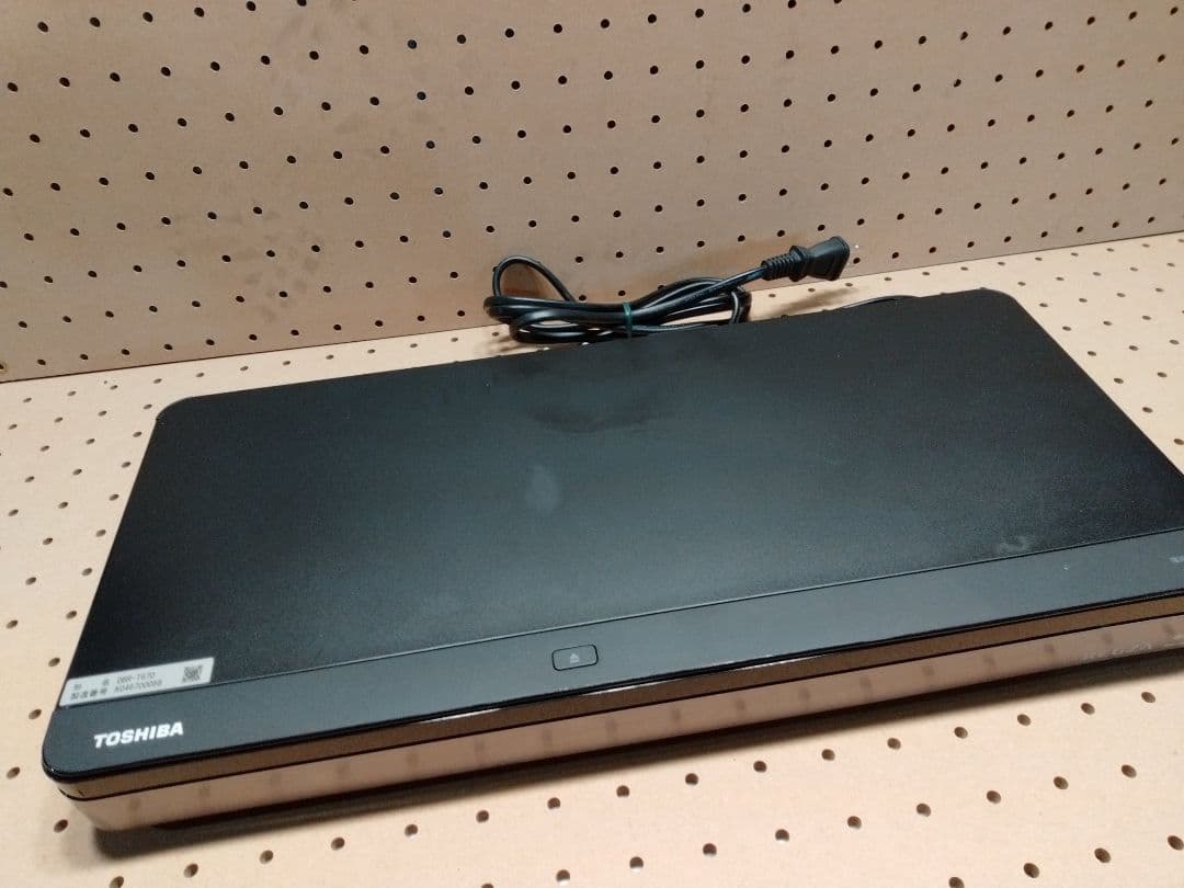 通電確認のみ!! 東芝 ブルーレイレコーダー REGZA DBR-T670
