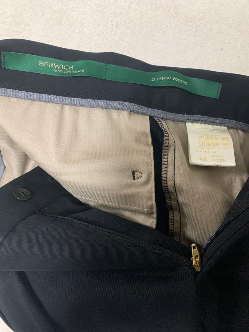 【週末限定値下げ】BERWICH SCOTCH ブラックパンツ