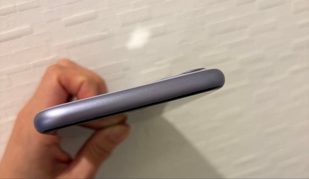 iPhone11 パープル　128G バッテリー77% sim解除済