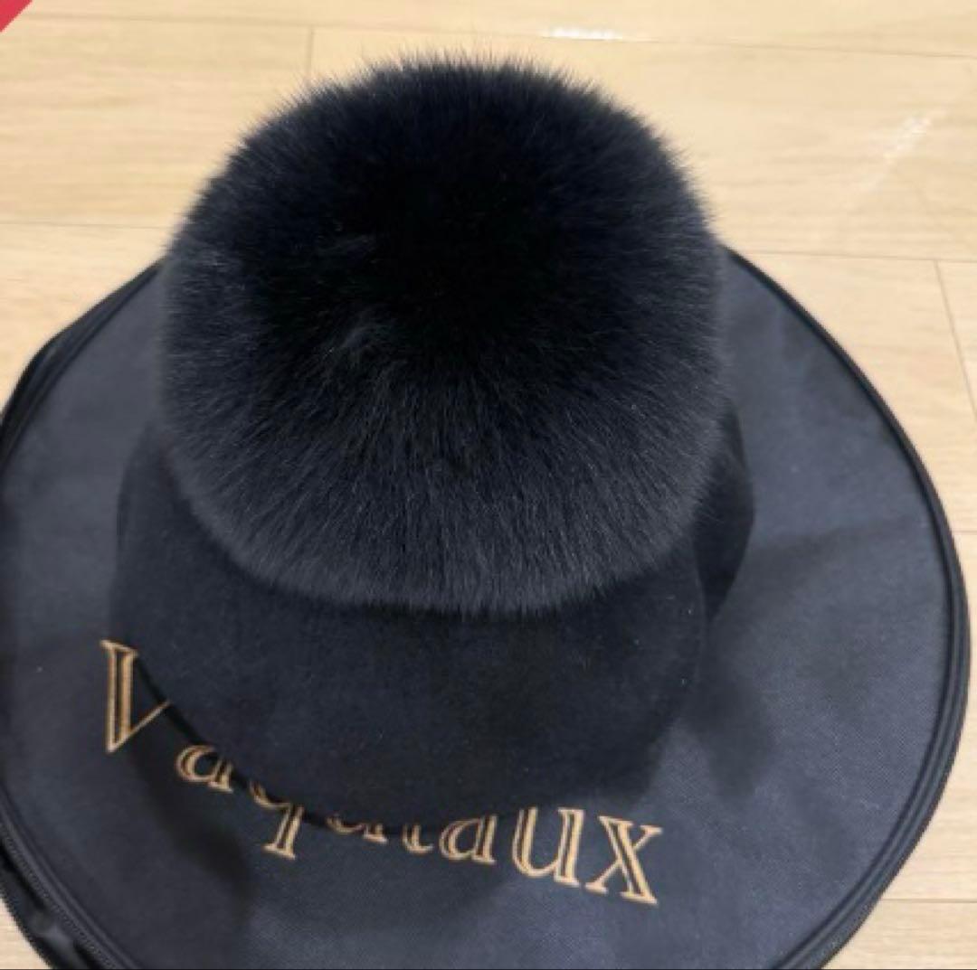 Vaquiaux ファー付きベレー帽 ブラック　キノコちゃん
