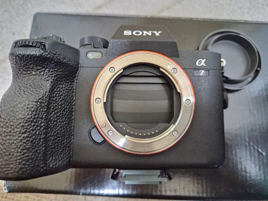 SONY α7IV ＋ NEEWER Z1-S ＋ 純正グリップ 3点＋おまけ