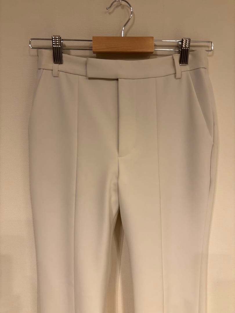 美品　ウィムガゼット　フロントスリットパンツ　アイボリー　36